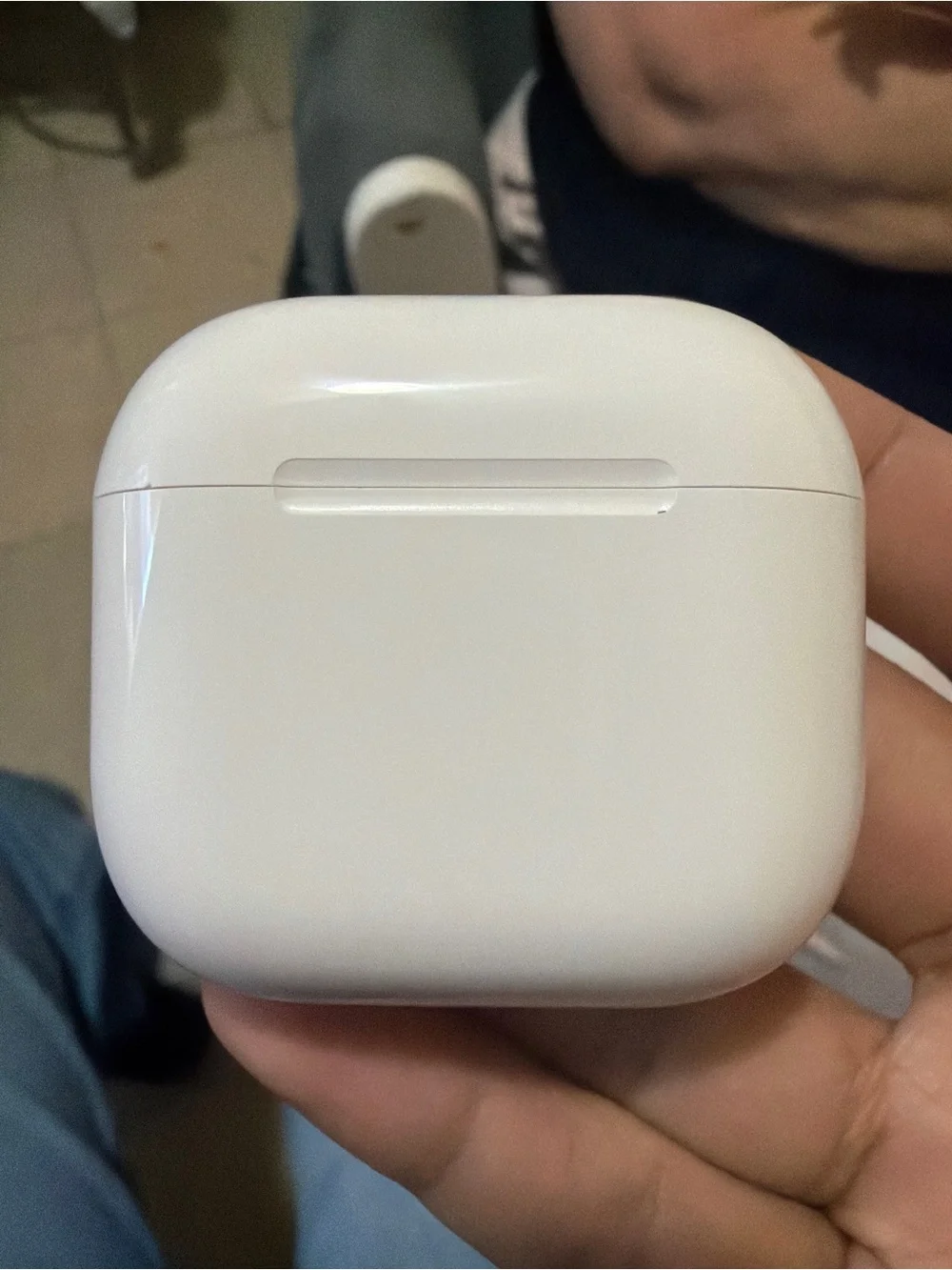 Apple genuine ear